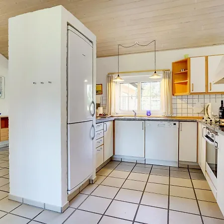 Holiday home Elektra - 450m From The Sea By Interhome *